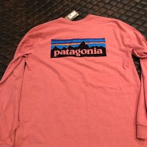 *NEW* Patagonia long sleeve
